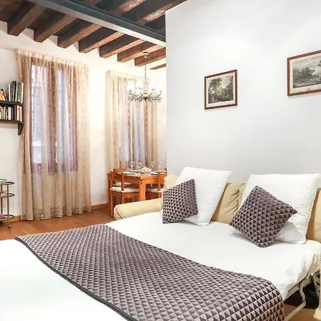 Mela Luxury Apartment *